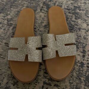 Rhinestone H-style slip-on sandals
